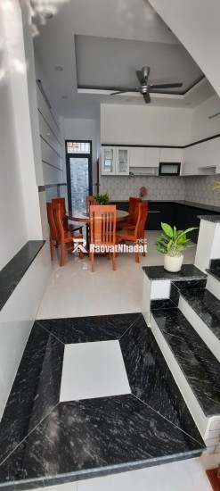 Bán nhà mới đường số 6 Linh Xuân Thủ Đức ,LH 0909428959.
